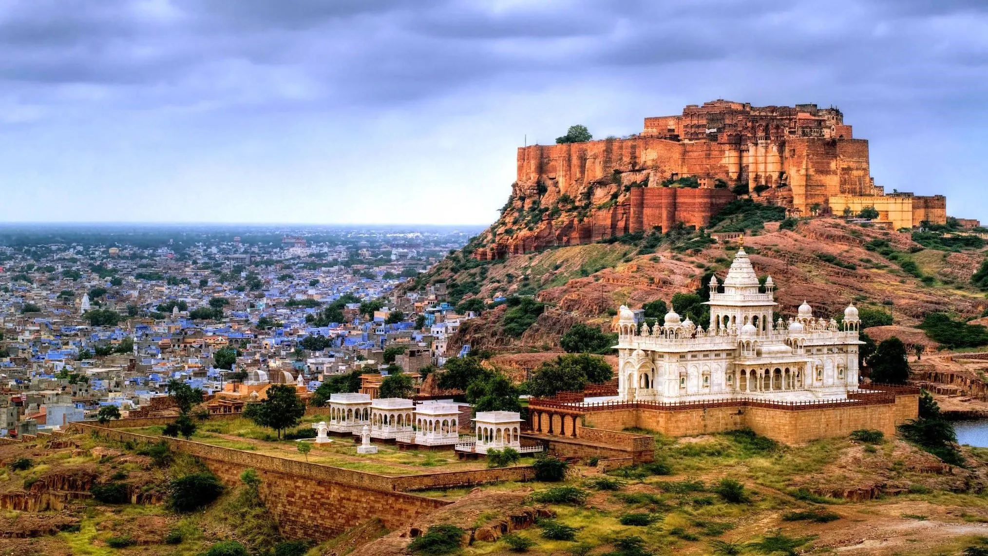 Discover the Majesty of Jaipur, Jodhpur, and Udaipur with Complimentary Speed Boat Ride Passes