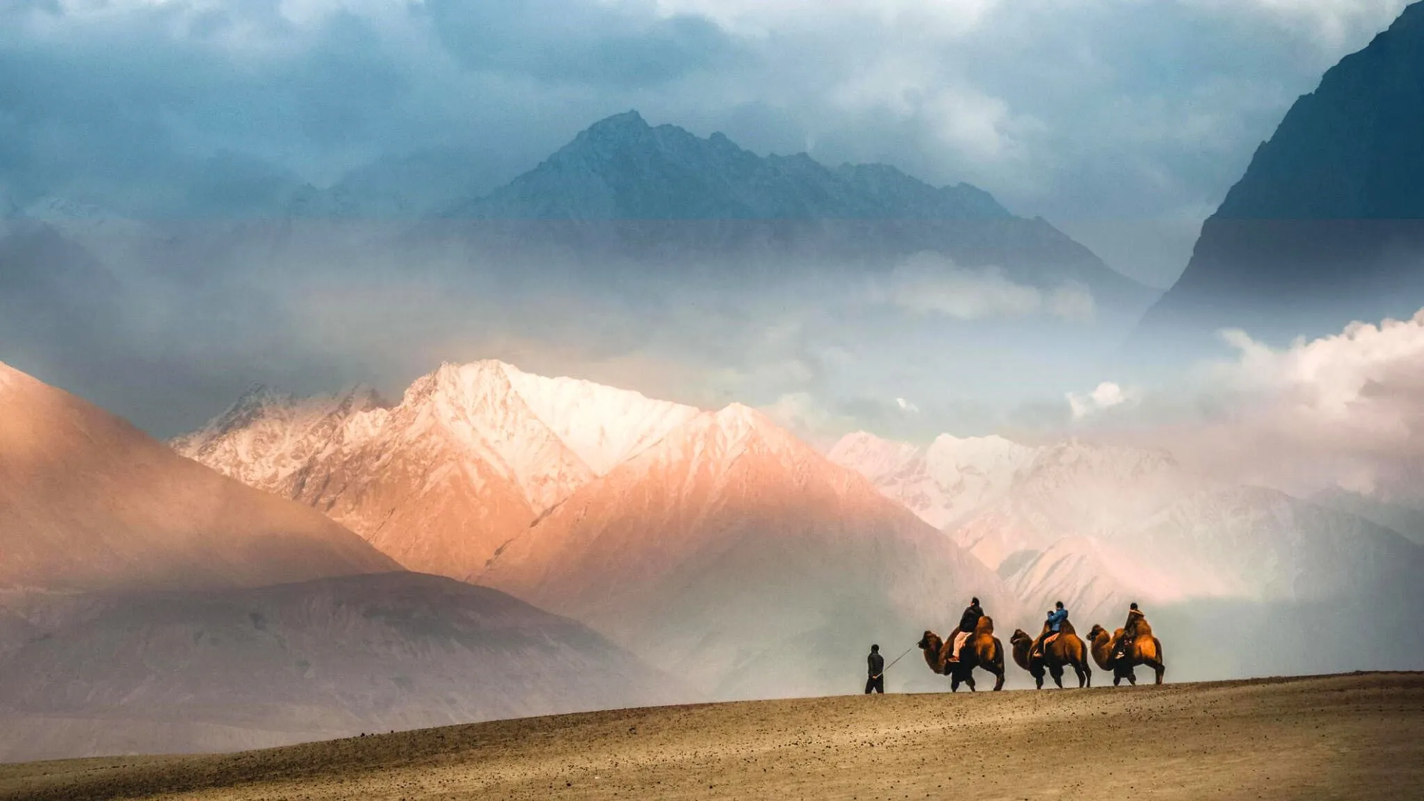 Explore the Beauty of Leh and Srinagar with Our Exclusive 8-Day Private Sightseeing Tour